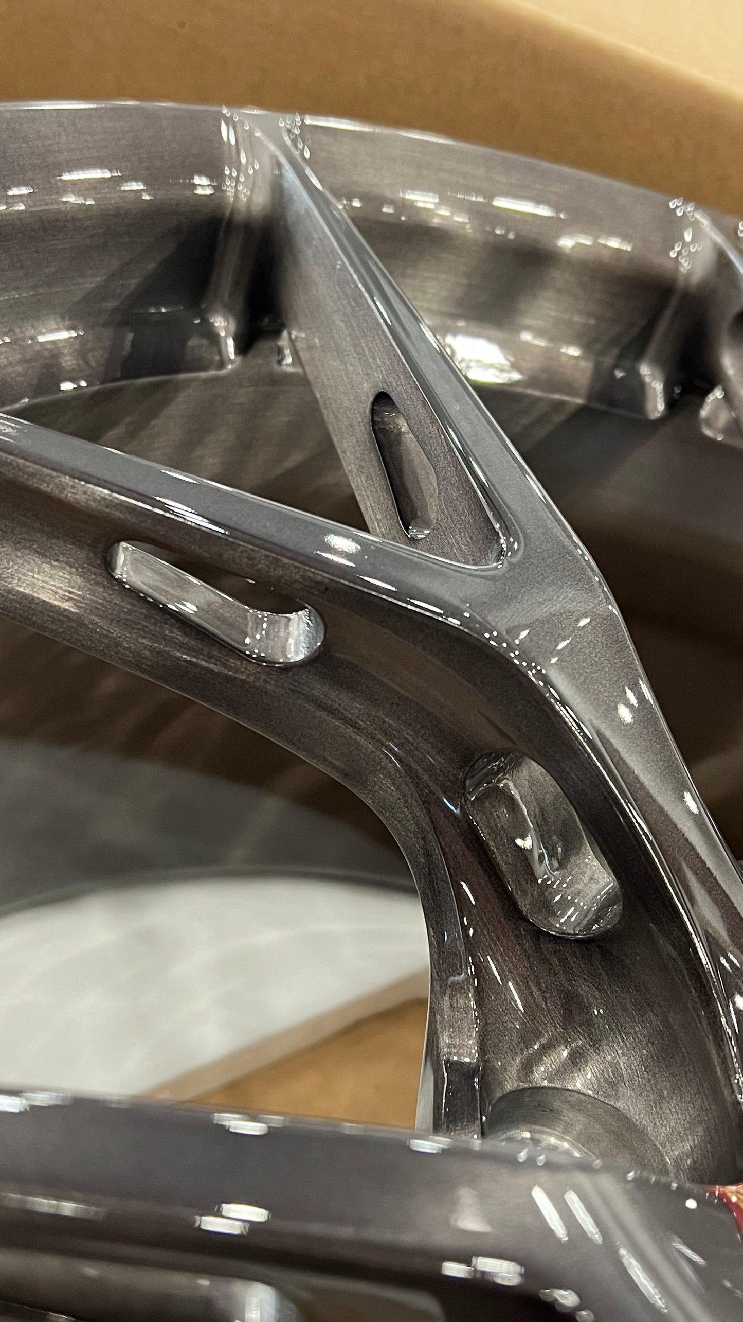 BBS FI-R We manufacture premium quality forged wheels rims for BMW M5 F90 LCI in any design, size, color. Wheels size: Front 20 x 9.5 ET 28 Rear 20 x 10.5 ET 28 PCD: 5 X 112 CB: 66.6 Forged wheels can be produced in any wheel specs by your inquiries and we can provide our specs