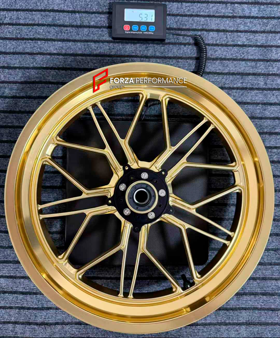 We manufacture premium quality forged motorcycle wheels rims for HONDA FORZA 750 in any design, size, color.
Wheel sizes (motorcycle spec):
Front: 3.5 x 17
Rear: 4.5 x 15
Weight:
Front: 5.31 kg (11,70 lbs)
Rear: 4.96 kg (10,93 lbs)
Finishing: Gloss Gold