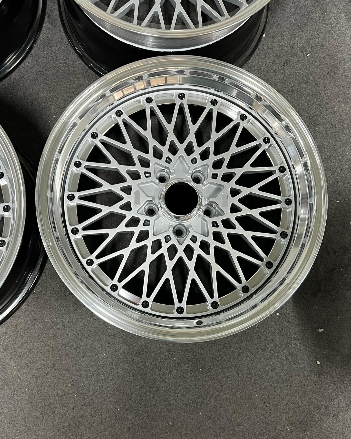 3-Piece FORGED WHEELS FOR PORSCHE 911 964