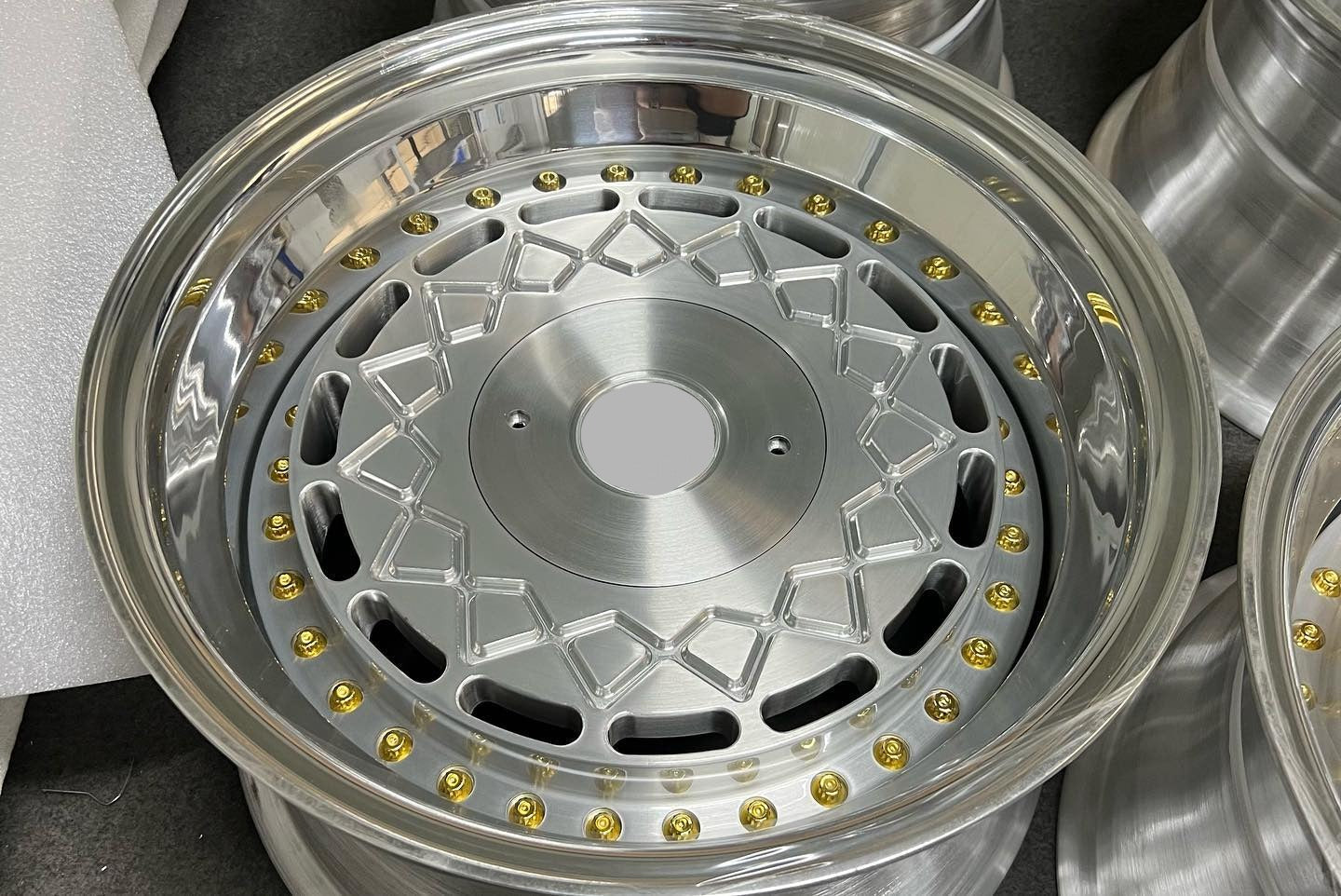 3-Piece FORGED WHEELS FOR VOLKSWAGEN GOLF