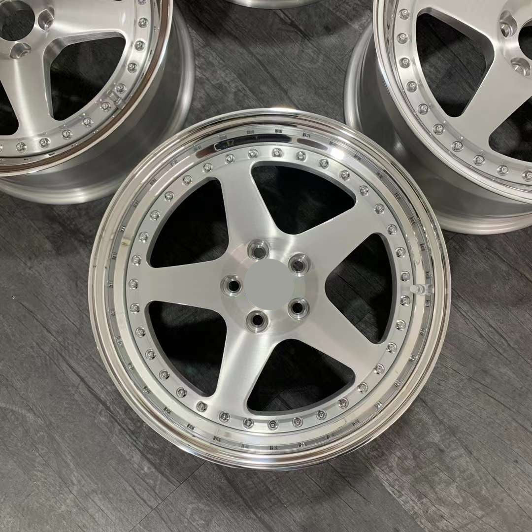 3-Piece FORGED WHEELS FOR FERRARI 812 GTS