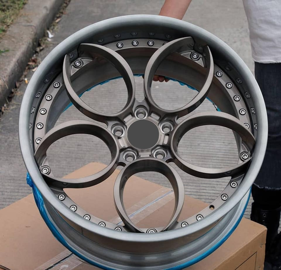 AFTERMARKET 3-Piece FORGED WHEELS FOR LAMBORGHINI HURACAN