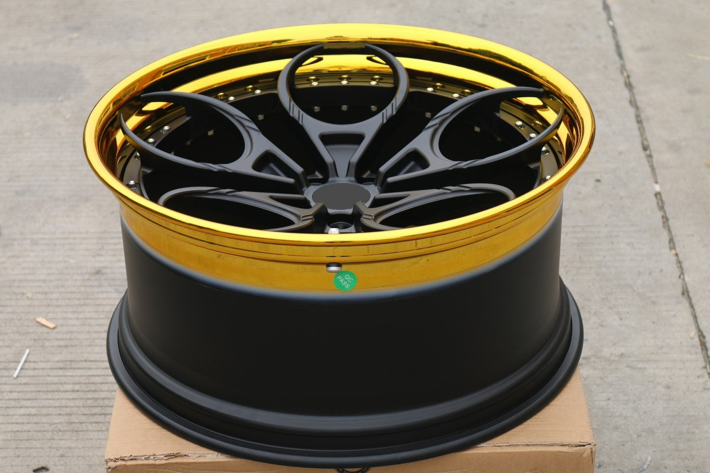 AFTERMARKET 3-Piece FORGED WHEELS FOR LAMBORGHINI HURACAN