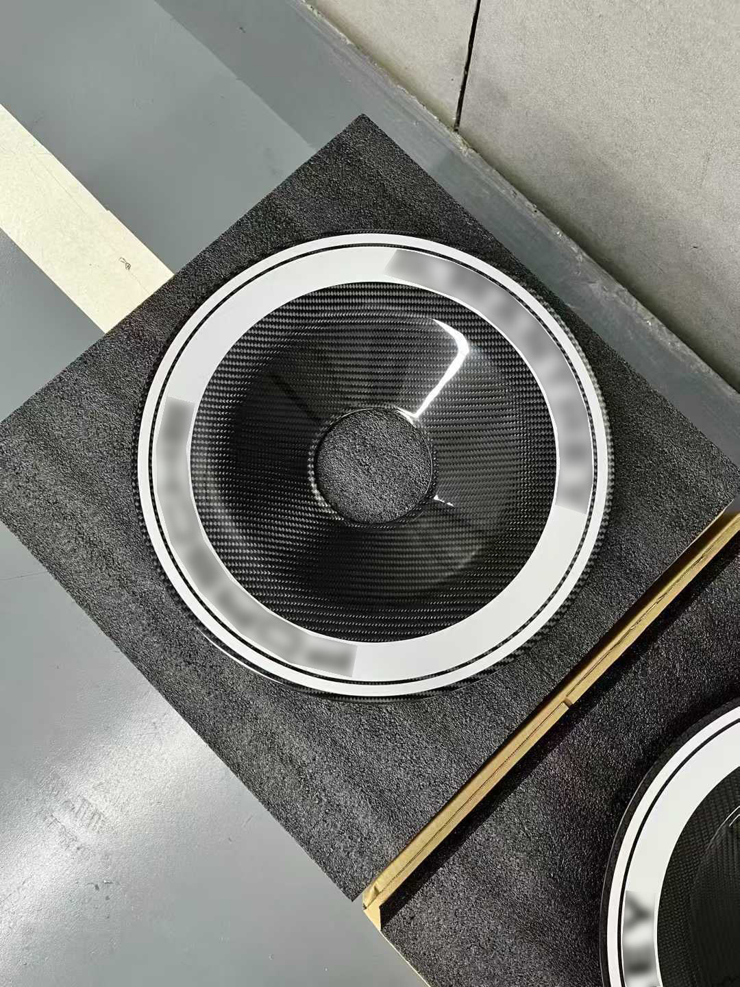 CARBON FIBER AERO DISCS for PORSCHE 991 991.2 GT3

Set includes:

Aero Discs

Material: Dry Carbon

NOTE: Professional installation is required