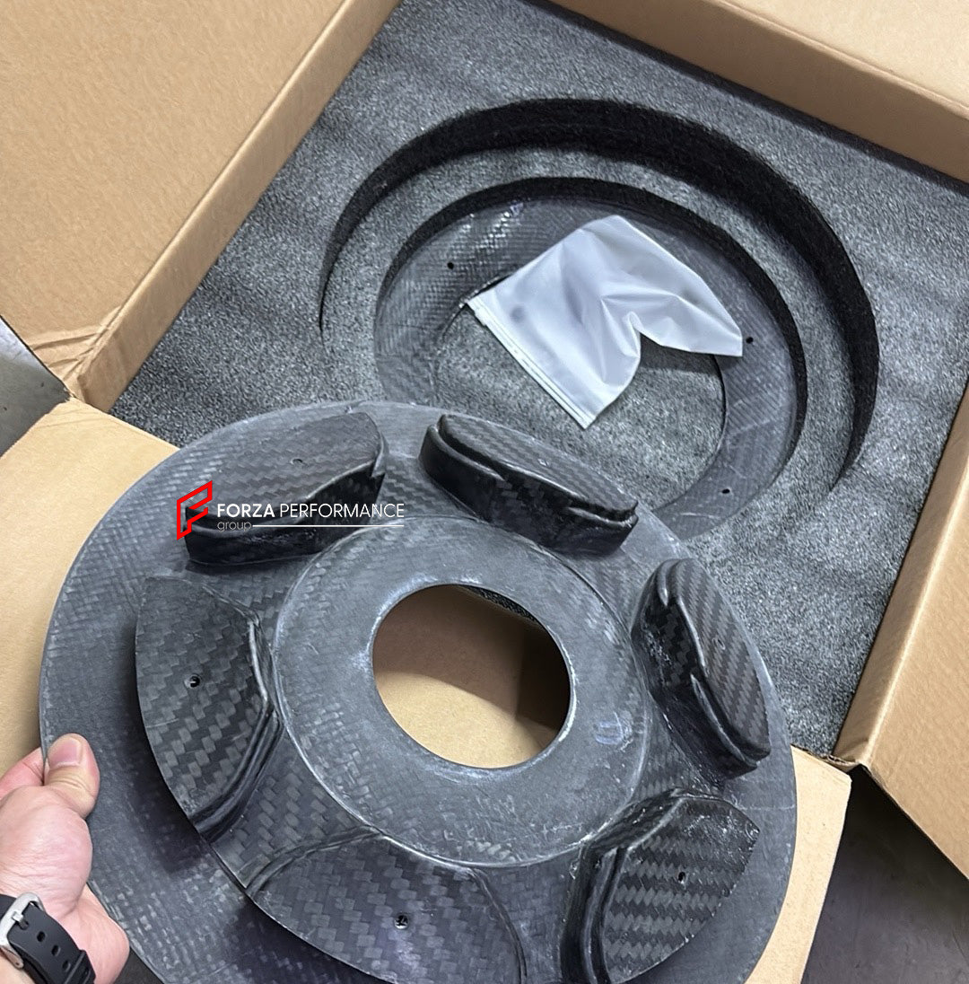 CARBON FIBER AERO DISCS for PORSCHE 991 991.2 GT3

Set includes:

Aero Discs

Material: Dry Carbon

NOTE: Professional installation is required