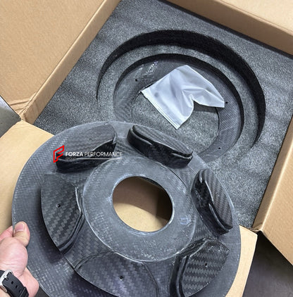 CARBON FIBER AERO DISCS for PORSCHE 991 991.2 GT3

Set includes:

Aero Discs

Material: Dry Carbon

NOTE: Professional installation is required