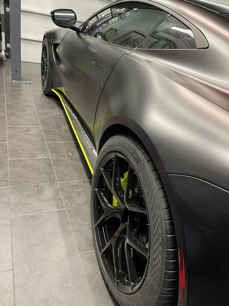BBS FI-R We produced premium quality forged wheels rims for  ASTON MARTIN VANTAGE  Our wheels sizes:   Front 20 x 9 ET 43  Rear 20 x 11 ET 45  Finishing: Glossy Black  Forged wheels can be produced in any wheel specs by your inquiries and we can provide our specs