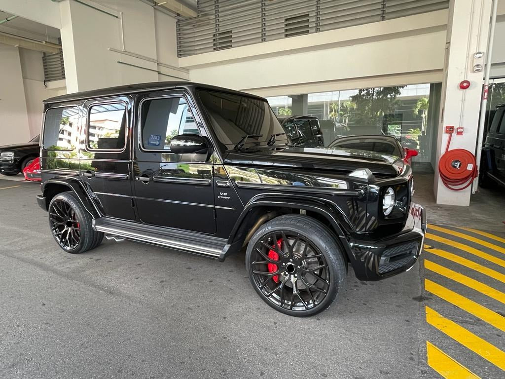 MONOBLOCK WHEELS We produced premium quality forged wheels rims for  MERCEDES BENZ G CLASS G63 G500  Our wheels sizes:   Front 24 x 10 ET 20  Rear 24 x 10 ET 20  Finishing: Glossy Black  Forged wheels can be produced in any wheel specs by your inquiries and we can provide our specs