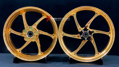 We manufacture premium quality forged motorcycle wheels rims for HONDA CBR650R in any design, size, color.

Wheel sizes (motorcycle spec):

Front: 3.5 x 17

Rear: 5.5 x 17

Weight:

Front: 3.9 kg (7.94 lbs)

Rear: 4.55 kg (10.58 lbs)


Finishing: Gloss Gold

Forza Performance Group engineers and manufactures each forged motorcycle wheel individually per order. This ensures precise fitment, uncompromised strength, and unique styling. Whether for racing, touring, or daily use — our wheels are built for both p