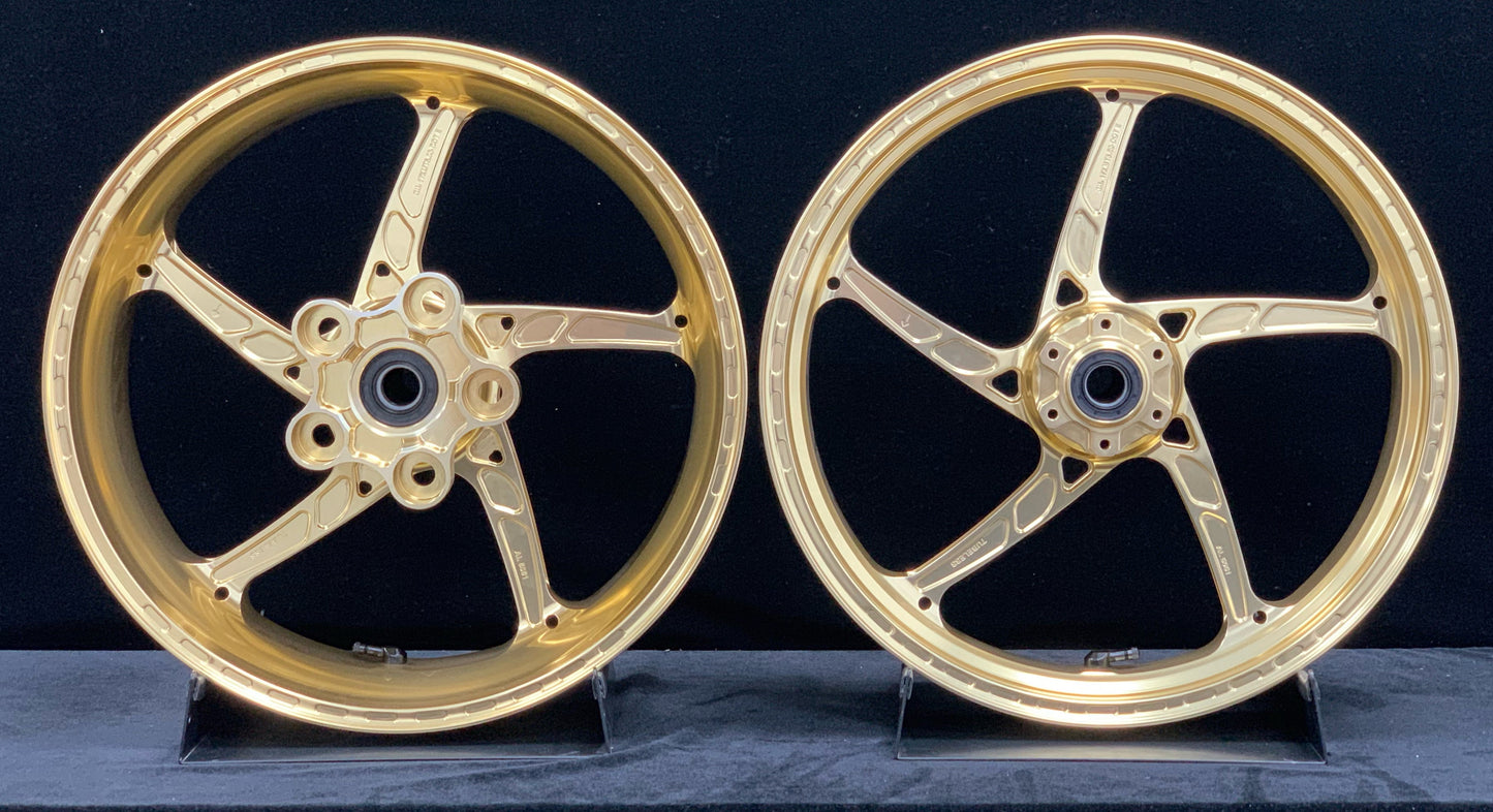 We manufacture premium quality forged motorcycle wheels rims for APRILIA RSV4 1100 1110 FACTORY in any design, size, color.

Wheel sizes (motorcycle spec):

Front: 3.5 x 17

Rear: 6.0 x 17

Weight:

Front: 3.45 kg (7.6 lbs)

Rear: 5.4 kg (11.9 lbs)


Finishing: Gloss Gold

Forza Performance Group engineers and manufactures each forged motorcycle wheel individually per order. This ensures precise fitment, uncompromised strength, and unique styling. Whether for racing, touring, or daily use — our wheels are b