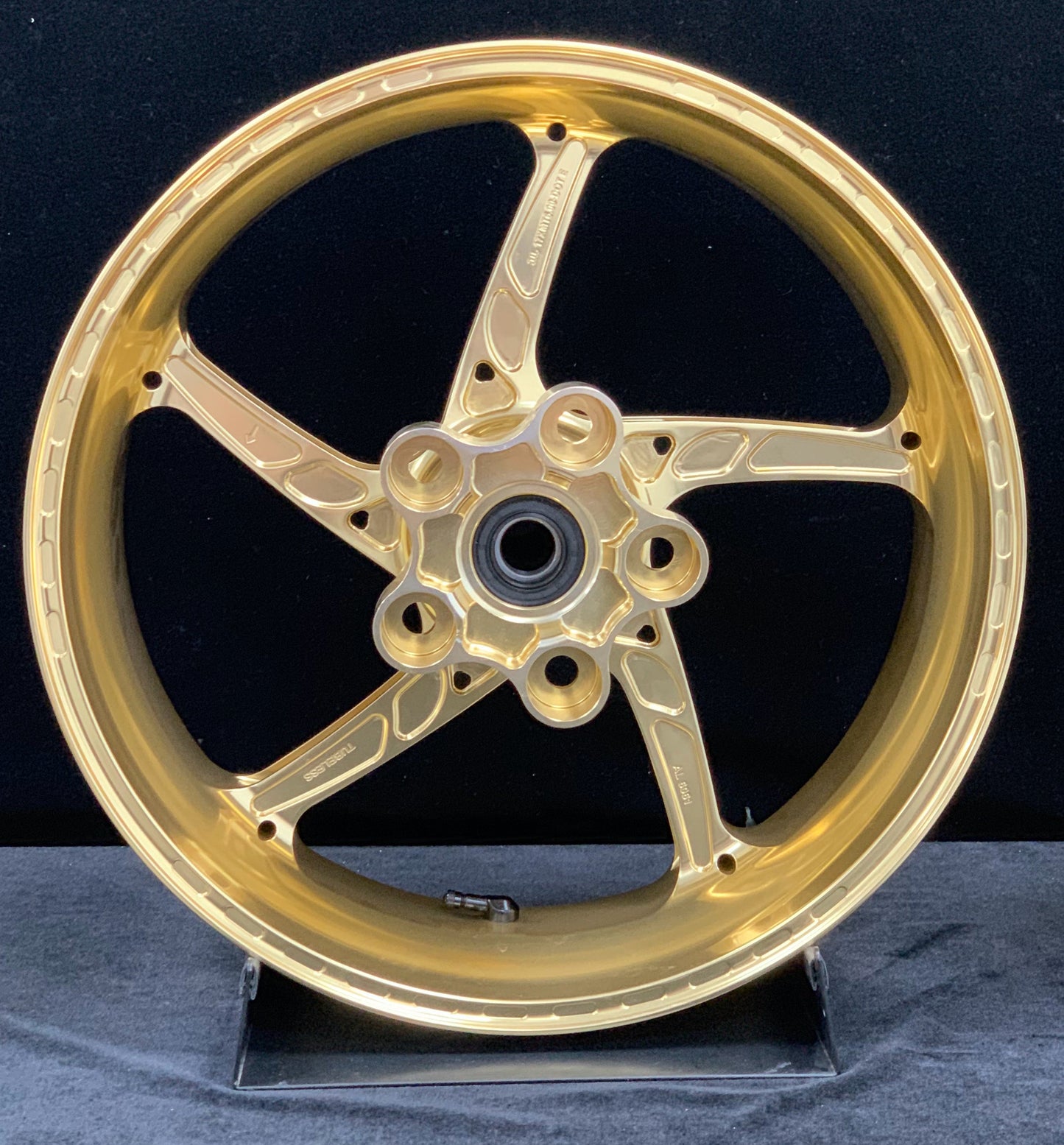 We manufacture premium quality forged motorcycle wheels rims for APRILIA RSV4 1100 1110 FACTORY in any design, size, color.

Wheel sizes (motorcycle spec):

Front: 3.5 x 17

Rear: 6.0 x 17

Weight:

Front: 3.45 kg (7.6 lbs)

Rear: 5.4 kg (11.9 lbs)


Finishing: Gloss Gold

Forza Performance Group engineers and manufactures each forged motorcycle wheel individually per order. This ensures precise fitment, uncompromised strength, and unique styling. Whether for racing, touring, or daily use — our wheels are b