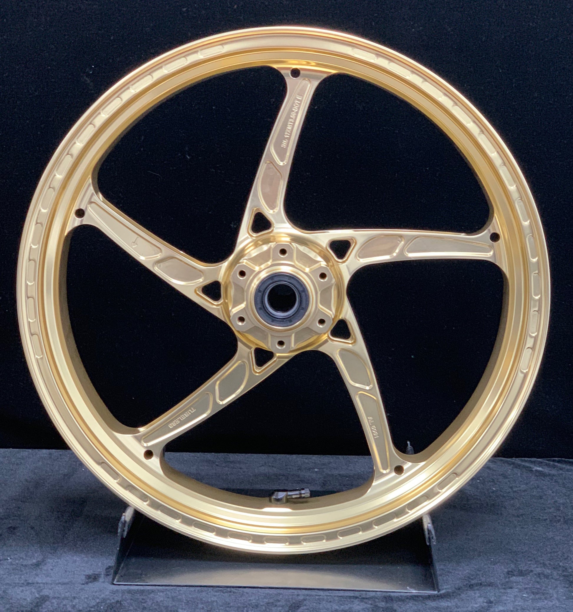 We manufacture premium quality forged motorcycle wheels rims for APRILIA RSV4 1100 1110 FACTORY in any design, size, color.

Wheel sizes (motorcycle spec):

Front: 3.5 x 17

Rear: 6.0 x 17

Weight:

Front: 3.45 kg (7.6 lbs)

Rear: 5.4 kg (11.9 lbs)


Finishing: Gloss Gold

Forza Performance Group engineers and manufactures each forged motorcycle wheel individually per order. This ensures precise fitment, uncompromised strength, and unique styling. Whether for racing, touring, or daily use — our wheels are b