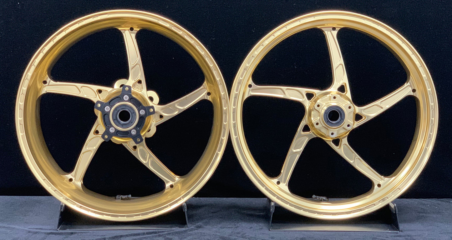 We manufacture premium quality forged motorcycle wheels rims for APRILIA RSV4 1100 1110 FACTORY in any design, size, color.

Wheel sizes (motorcycle spec):

Front: 3.5 x 17

Rear: 6.0 x 17

Weight:

Front: 3.45 kg (7.6 lbs)

Rear: 5.4 kg (11.9 lbs)


Finishing: Gloss Gold

Forza Performance Group engineers and manufactures each forged motorcycle wheel individually per order. This ensures precise fitment, uncompromised strength, and unique styling. Whether for racing, touring, or daily use — our wheels are b