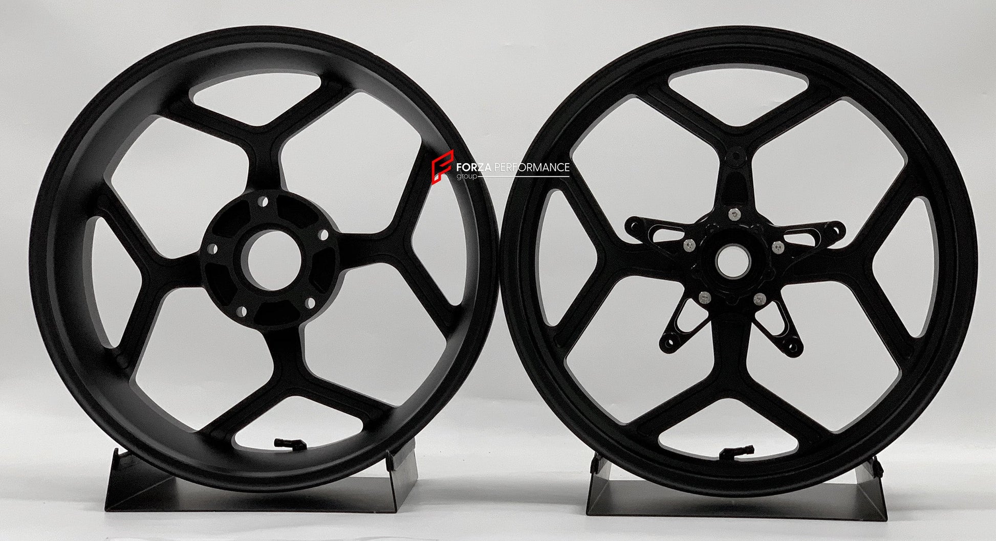 We manufacture premium quality forged motorcycle wheels rims for BMW R 1250 RT in any design, size, color.

Wheel sizes (motorcycle spec):

Front: 3.5 x 17

Rear: 5.5 x 17

Weight:

Front: 4.6 kg (8.49 lbs)

Rear: 4.7 kg (7.5 lbs)


Finishing: Silver

Forza Performance Group engineers and manufactures each forged motorcycle wheel individually per order. This ensures precise fitment, uncompromised strength, and unique styling. Whether for racing, touring, or daily use — our wheels are built for both performa