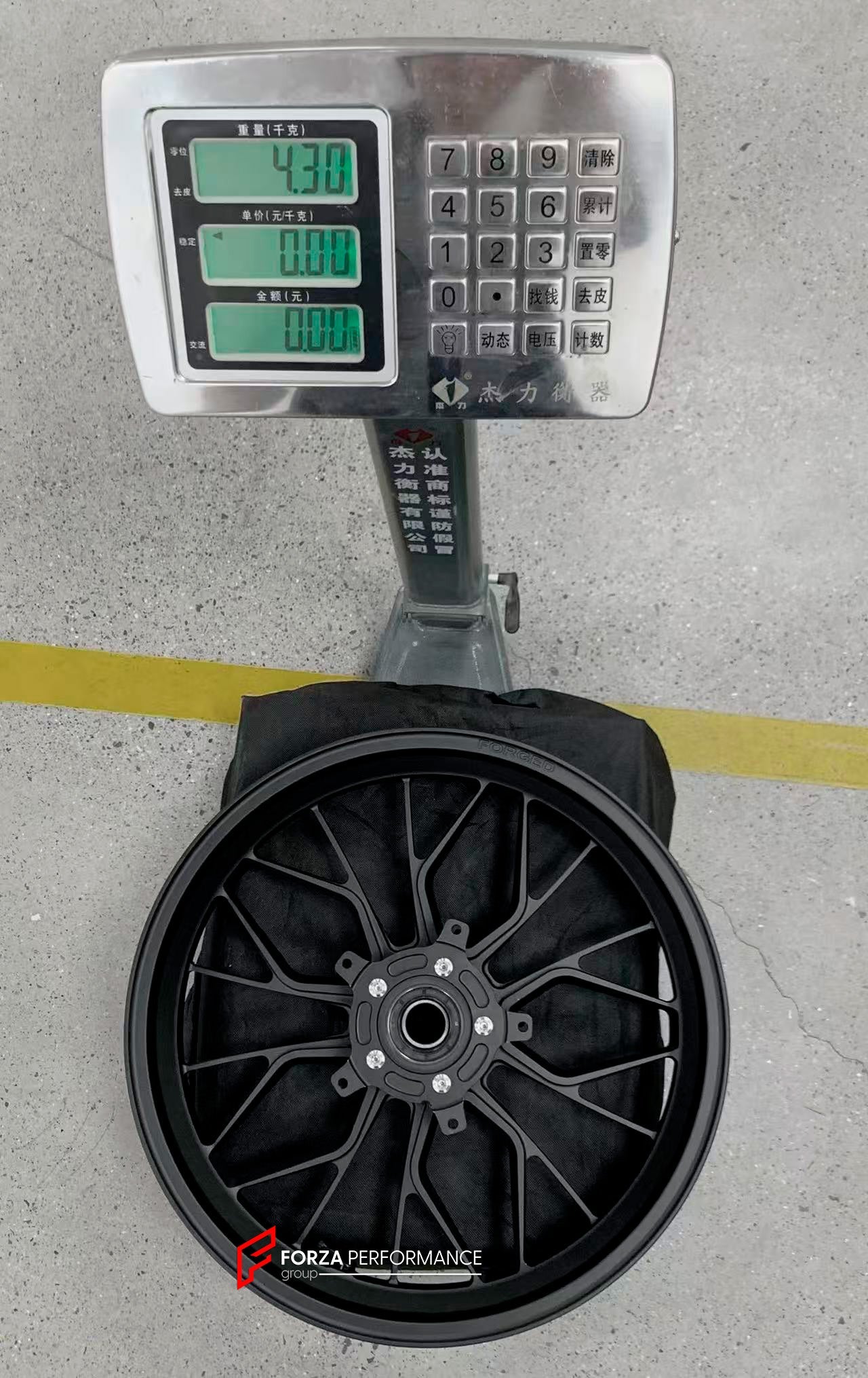 We manufacture premium quality forged motorcycle wheels rims for BMW R NINET PURE SPORT RACER in any design, size, color.

Wheel sizes (motorcycle spec):

Front: 3.5 x 17

Rear: 5.5 x 17

Weight:

Front: 4.3 kg (9.48 lbs)

Rear: 4.65 kg (10.25 lbs)


Finishing: Matt Black

Forza Performance Group engineers and manufactures each forged motorcycle wheel individually per order. This ensures precise fitment, uncompromised strength, and unique styling. Whether for racing, touring, or daily use — our wheels are b