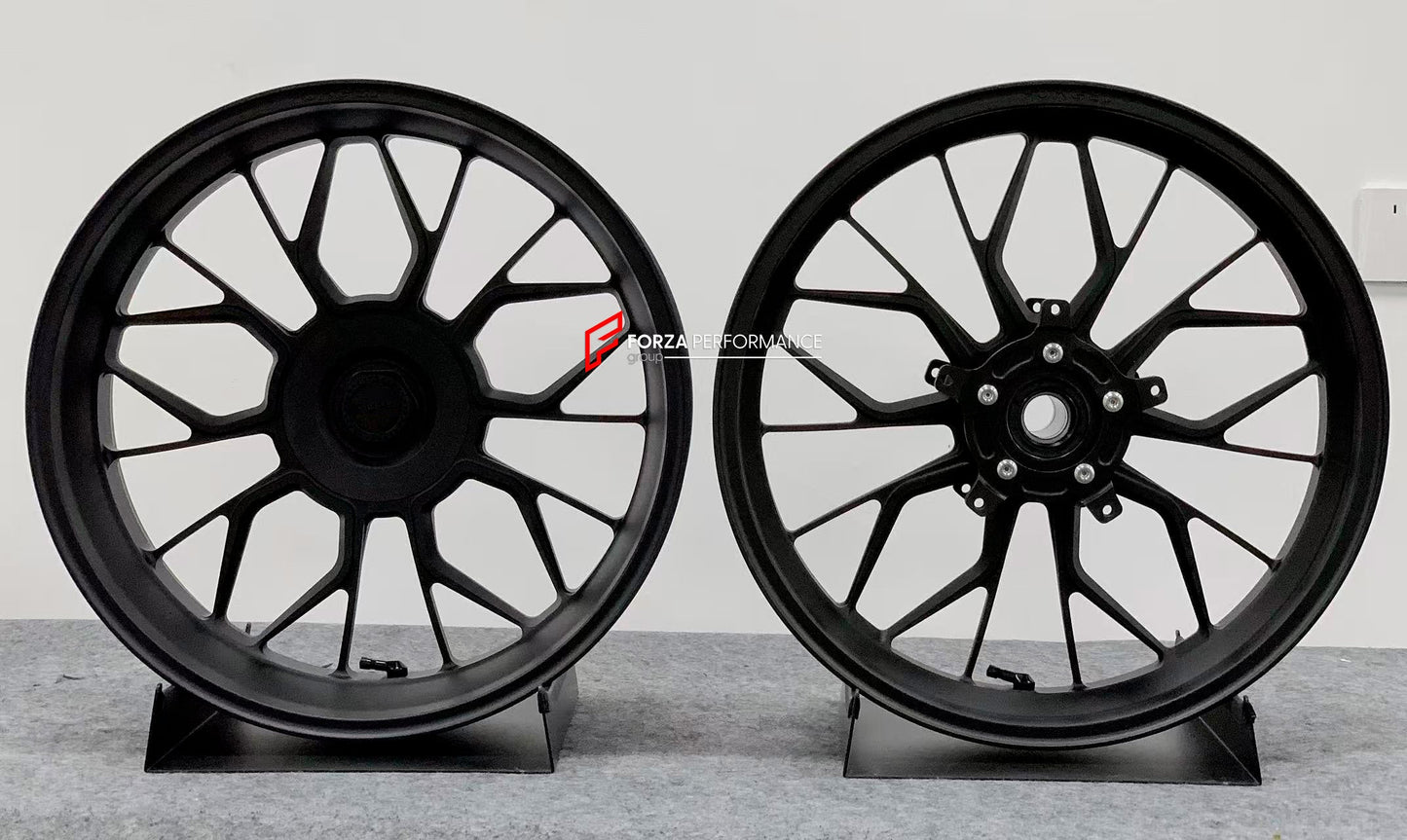 We manufacture premium quality forged motorcycle wheels rims for BMW R NINET PURE SPORT RACER in any design, size, color.

Wheel sizes (motorcycle spec):

Front: 3.5 x 17

Rear: 5.5 x 17

Weight:

Front: 4.3 kg (9.48 lbs)

Rear: 4.65 kg (10.25 lbs)


Finishing: Matt Black

Forza Performance Group engineers and manufactures each forged motorcycle wheel individually per order. This ensures precise fitment, uncompromised strength, and unique styling. Whether for racing, touring, or daily use — our wheels are b