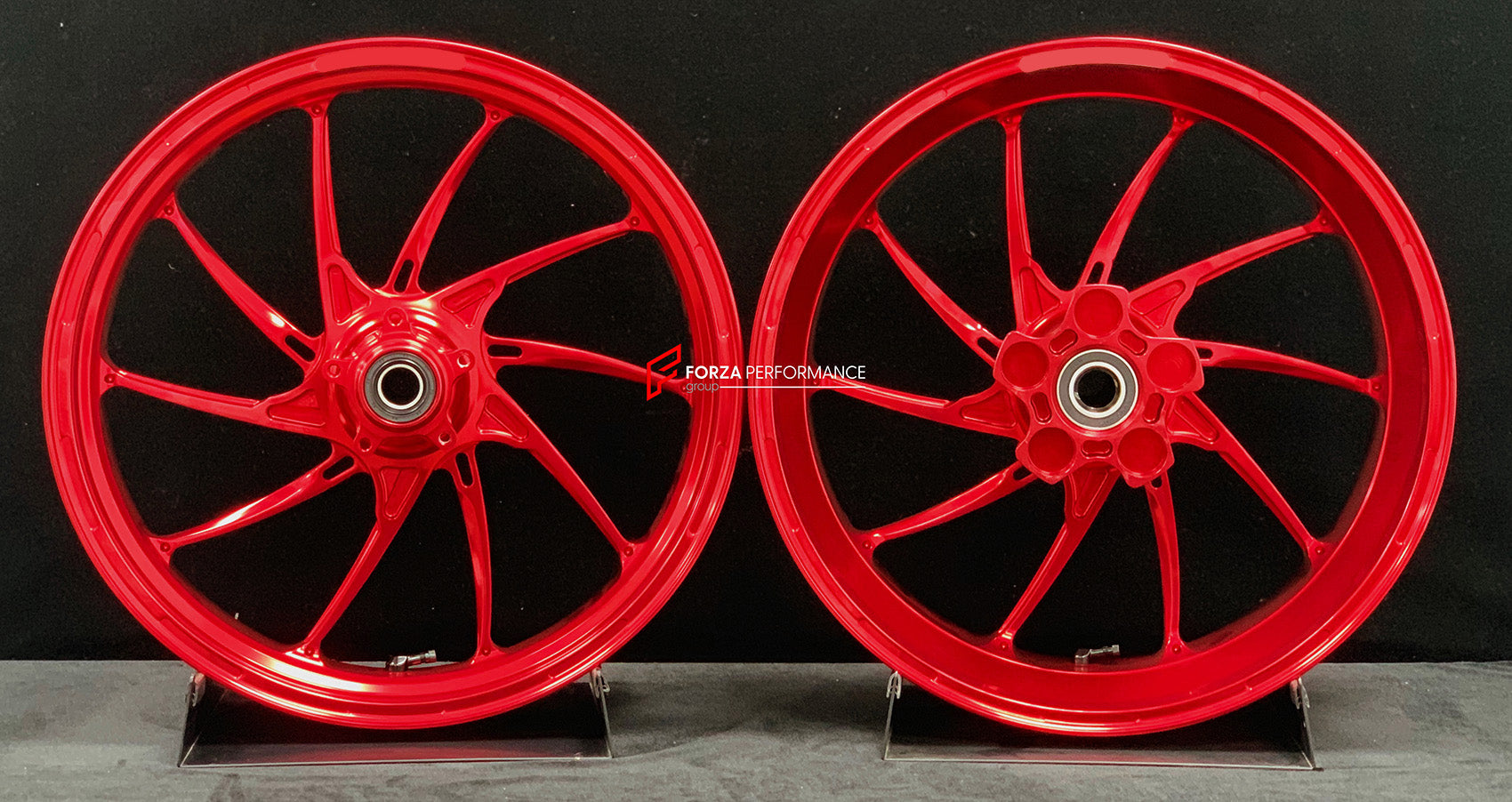 We manufacture premium quality forged motorcycle wheels rims for DUCATI PANIGALE V4 V4S V4R V4 SP2 in any design, size, color.

Wheel sizes (motorcycle spec):

Front: 3.5 x 17

Rear: 6 x 17

Weight:

Front: 4.05 kg (8.93 lbs)

Rear: 5.4 kg (11.9 lbs)


Finishing: Gloss Red

Forza Performance Group engineers and manufactures each forged motorcycle wheel individually per order. This ensures precise fitment, uncompromised strength, and unique styling. Whether for racing, touring, or daily use — our wheels are 