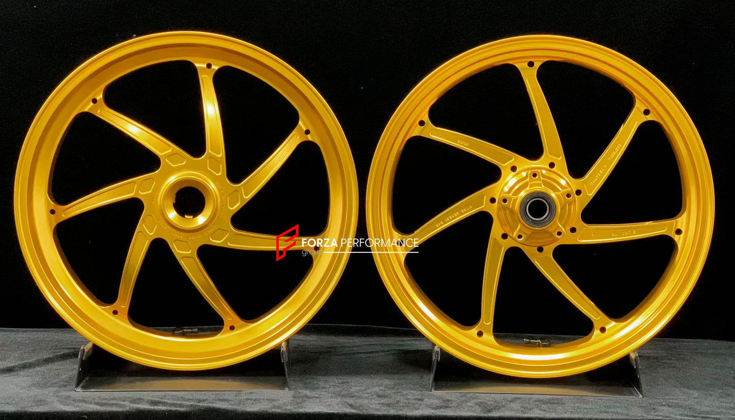 We manufacture premium quality forged motorcycle wheels rims for DUCATI HYPERMOTARD 698 MONO 950 950 RVE 950 SP in any design, size, color.

Wheel sizes (motorcycle spec):

Front: 3.5 x 17

Rear: 5.5 x 17

Weight:

Front: 3.8 kg (6.61 lbs)

Rear: 4.15 kg (8.82 lbs)


Finishing: Satin Gold

Forza Performance Group engineers and manufactures each forged motorcycle wheel individually per order. This ensures precise fitment, uncompromised strength, and unique styling. Whether for racing, touring, or daily use 