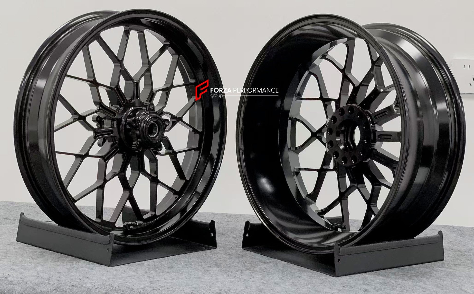 CUSTOM FORGED WHEELS RIMS F30 for DUCATI MULTISTRADA STREETFIGHTER V4RS V4 PIKES PEAK SPECIALE V4R V4S V4SP custom fit Ducati Lamborghini Special Edition Wheel Set