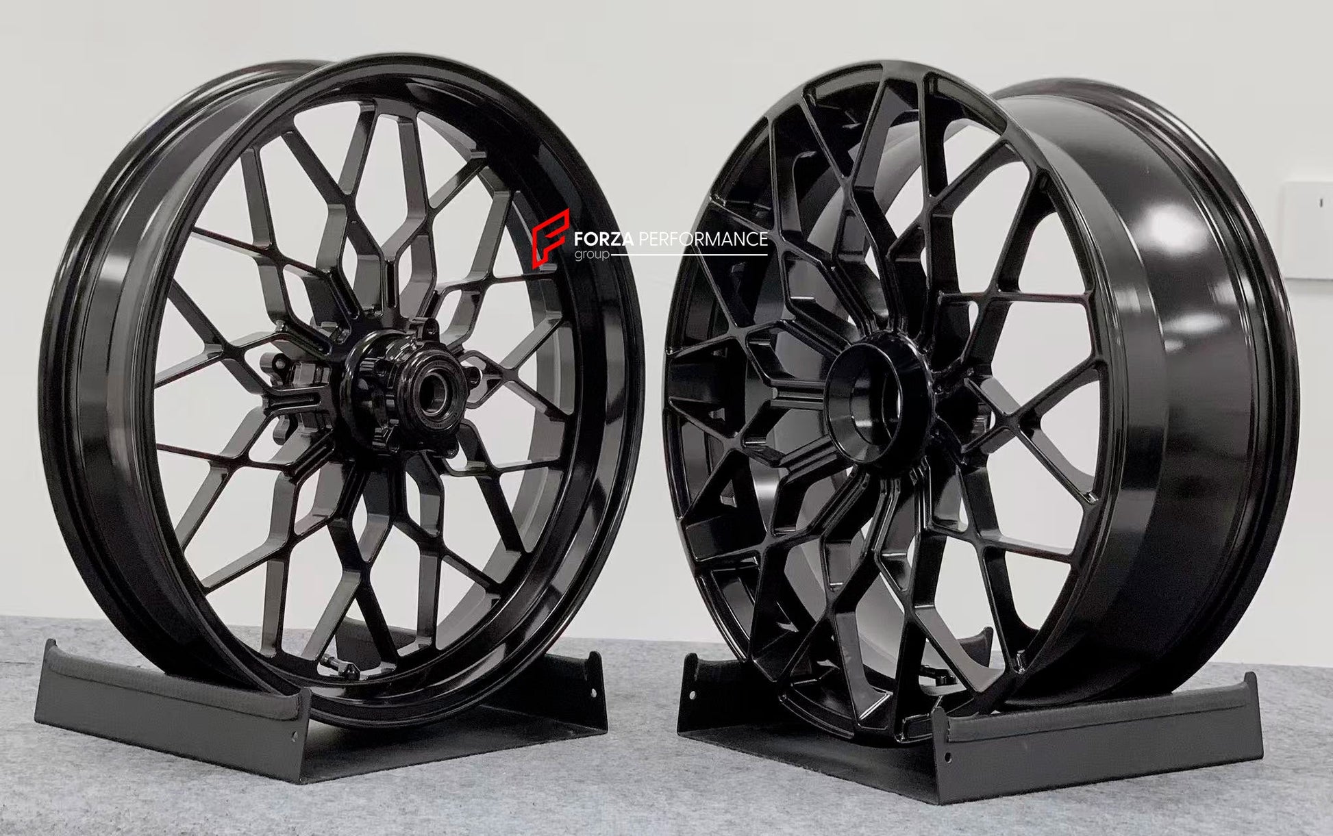 CUSTOM FORGED WHEELS RIMS F30 for DUCATI MULTISTRADA STREETFIGHTER V4RS V4 PIKES PEAK SPECIALE V4R V4S V4SP custom fit Ducati Lamborghini Special Edition Wheel Set