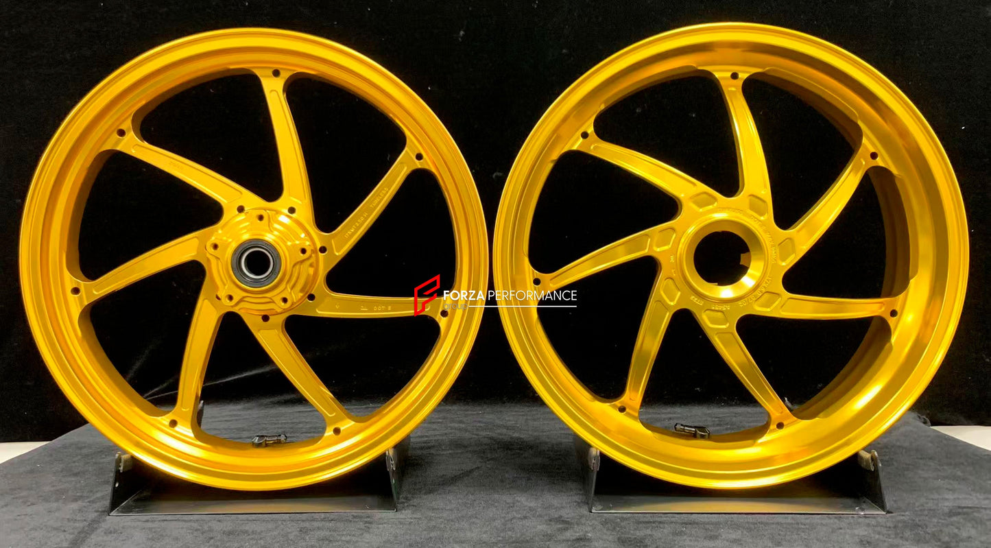 We manufacture premium quality forged motorcycle wheels rims for DUCATI PANIGALE V4 V4S V4R V4 SP2 in any design, size, color.

Wheel sizes (motorcycle spec):

Front: 3.5 x 17

Rear: 6 x 17

Weight:

Front: 3.95 kg (8.71 lbs)

Rear: 3.7 kg (8.16 lbs)


Finishing: Satin Gold

Forza Performance Group engineers and manufactures each forged motorcycle wheel individually per order. This ensures precise fitment, uncompromised strength, and unique styling. Whether for racing, touring, or daily use — our wheels are