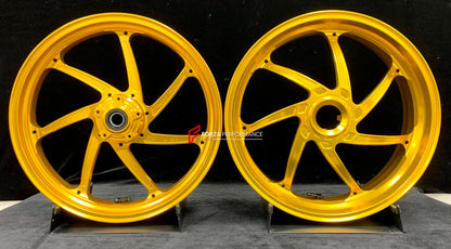 We manufacture premium quality forged motorcycle wheels rims for DUCATI PANIGALE V4 V4S V4R V4 SP2 in any design, size, color.

Wheel sizes (motorcycle spec):

Front: 3.5 x 17

Rear: 6 x 17

Weight:

Front: 3.95 kg (8.71 lbs)

Rear: 3.7 kg (8.16 lbs)


Finishing: Satin Gold

Forza Performance Group engineers and manufactures each forged motorcycle wheel individually per order. This ensures precise fitment, uncompromised strength, and unique styling. Whether for racing, touring, or daily use — our wheels are