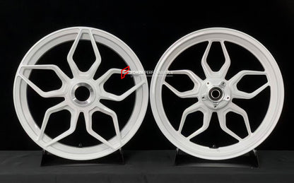 We manufacture premium quality forged motorcycle wheels rims for DUCATI PANIGALE V4 V4S V4R V4 SP2 in any design, size, color.

Wheel sizes (motorcycle spec):

Front: 3.5 x 17

Rear: 6 x 17

Weight:

Front: 4.45 kg (9.81 lbs)

Rear: 4.5 kg (9.92 lbs)


Finishing: Gloss White

Forza Performance Group engineers and manufactures each forged motorcycle wheel individually per order. This ensures precise fitment, uncompromised strength, and unique styling. Whether for racing, touring, or daily use — our wheels ar