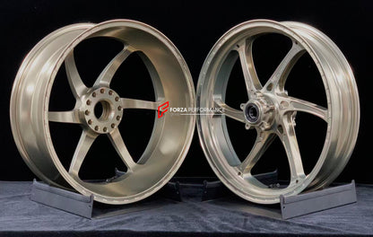 We manufacture premium quality forged motorcycle wheels rims for DUCATI PANIGALE V4 V4S V4R V4 SP2 in any design, size, color.

Wheel sizes (motorcycle spec):

Front: 3.5 x 17

Rear: 6 x 17

Weight:

Front: 3.4 kg (7.45 lbs)

Rear: 3.6 kg (7.94 lbs)


Finishing: Satin Bronze

Forza Performance Group engineers and manufactures each forged motorcycle wheel individually per order. This ensures precise fitment, uncompromised strength, and unique styling. Whether for racing, touring, or daily use — our wheels ar
