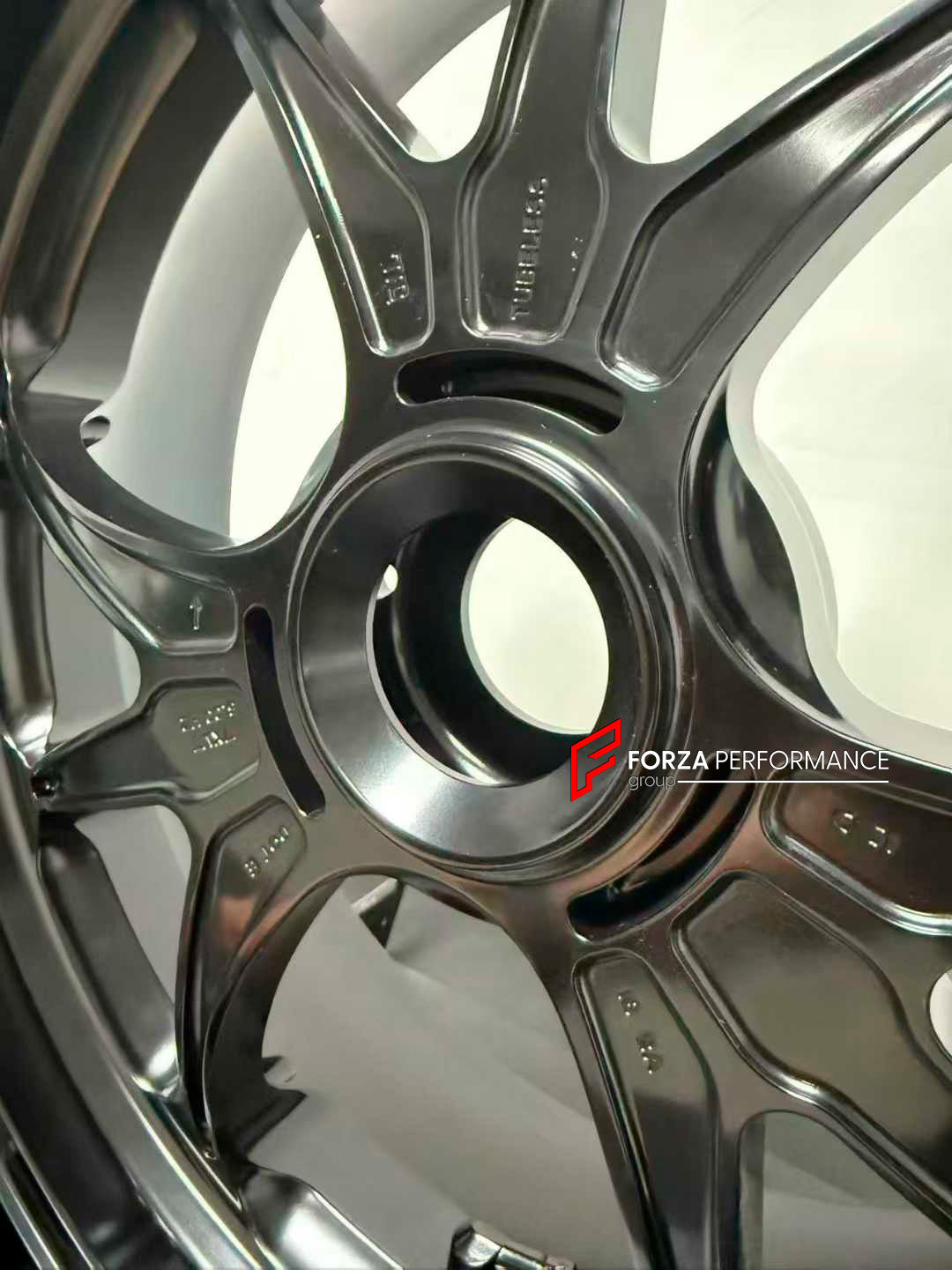 CUSTOM FORGED WHEELS RIMS for DUCATI DIAVEL 1200 1600 V4