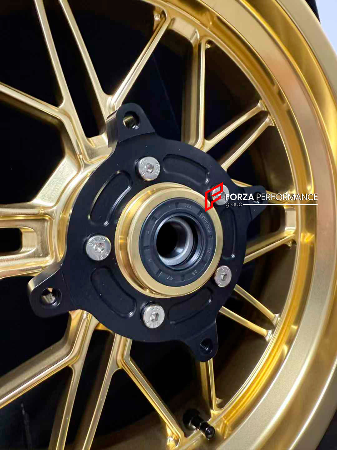 We manufacture premium quality forged motorcycle wheels rims for HONDA FORZA 750 in any design, size, color.

Wheel sizes (motorcycle spec):

Front: 3.5 x 17

Rear: 4.5 x 15

Weight:

Front: 5.31 kg (11,70 lbs)

Rear: 4.96 kg (10,93 lbs)


Finishing: Gloss Gold