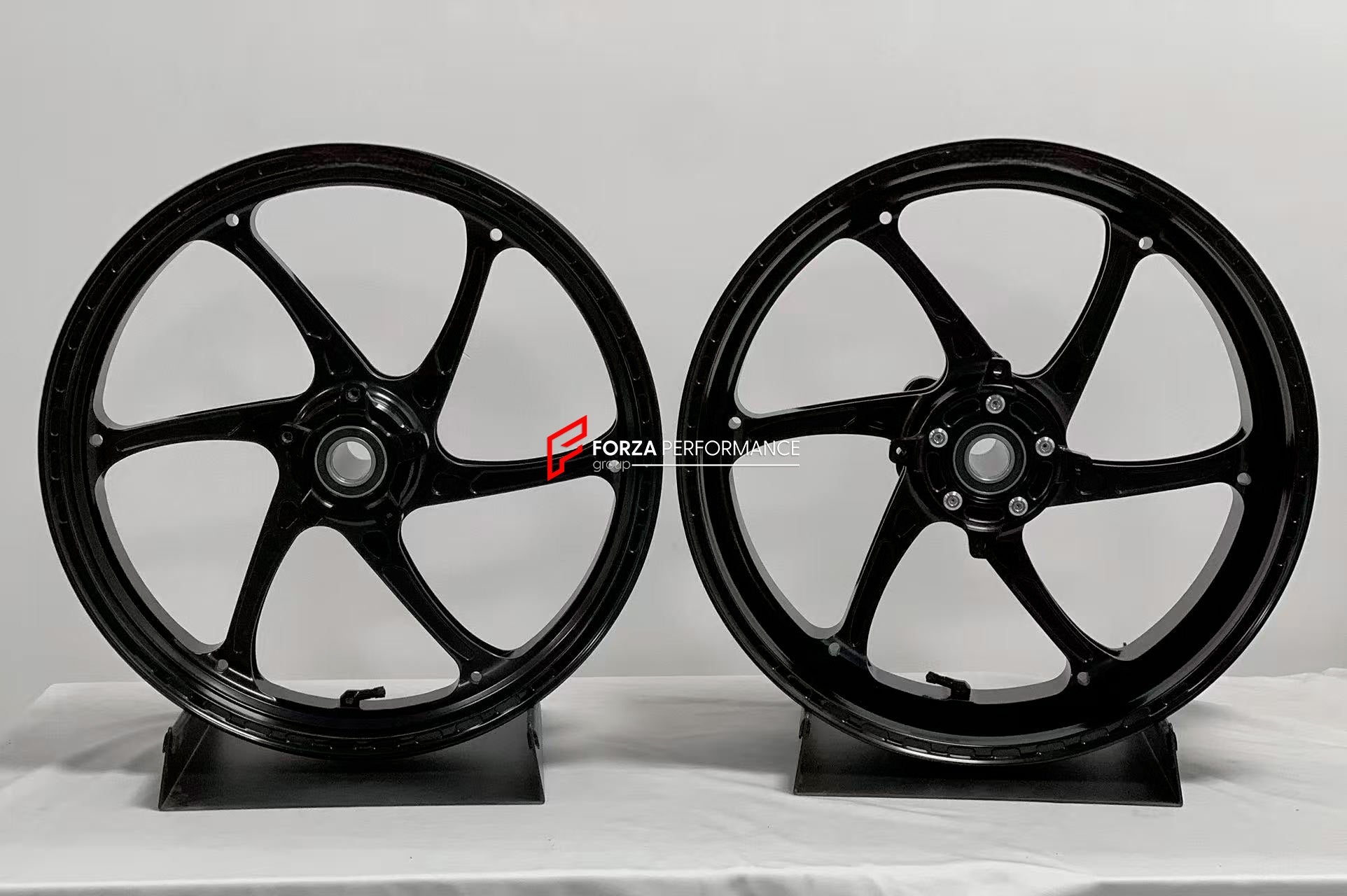 We manufacture premium quality forged motorcycle wheels rims for KAWASAKI Z1000 Z1000R Z1000SX NINJA 1000 in any design, size, color.

Wheel sizes (motorcycle spec):

Front: 3.5 x 17

Rear: 6 x 17

Weight:

Front: 3.65 kg (8.05 lbs)

Rear: 4.85 kg (10.69 lbs)


Finishing: Satin Gold

Forza Performance Group engineers and manufactures each forged motorcycle wheel individually per order. This ensures precise fitment, uncompromised strength, and unique styling. Whether for racing, touring, or daily use — our w