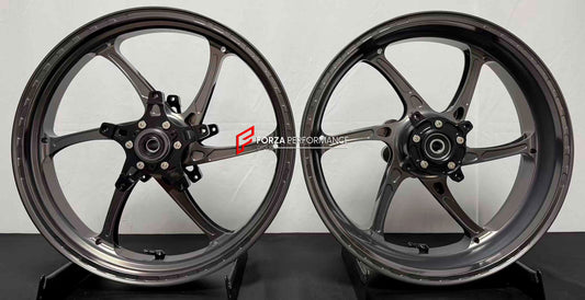 We manufacture premium quality forged motorcycle wheels rims for KAWASAKI ZX4R ZX4RSE in any design, size, color.

Wheel sizes (motorcycle spec):

Front: 3.5 x 17

Rear: 4.5 x 17

Finishing: Satin Silver