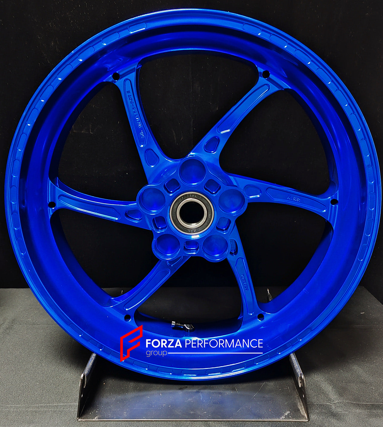We manufacture premium quality forged motorcycle wheels rims for KAWASAKI ZX6R in any design, size, color.

Wheel sizes (motorcycle spec):

Front: 3.5 x 17

Rear: 5.5 x 17

Weight:

Front: 3.85 kg (8.48 lbs)

Rear: 4.95 kg (10.91 lbs)


Finishing: Gloss Blue

Forza Performance Group engineers and manufactures each forged motorcycle wheel individually per order. This ensures precise fitment, uncompromised strength, and unique styling. Whether for racing, touring, or daily use — our wheels are built for both 