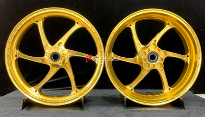We manufacture premium quality forged motorcycle wheels rims for KTM 790 890 in any design, size, color.

Wheel sizes (motorcycle spec):

Front: 3.5 x 17

Rear: 5.5 x 17

Weight:

Front: 3.25 kg (7.16 lbs)

Rear: 4.65 kg (10.25 lbs)


Finishing: Gloss Gold

Forza Performance Group engineers and manufactures each forged motorcycle wheel individually per order. This ensures precise fitment, uncompromised strength, and unique styling. Whether for racing, touring, or daily use — our wheels are built for both pe
