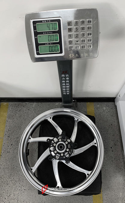 We manufacture premium quality forged motorcycle wheels rims for KAWASAKI ZX4R ZX4RSE in any design, size, color.

Wheel sizes (motorcycle spec):

Front: 3.5 x 17

Rear: 4.5 x 17

Weight:

Front: 4.7 kg (10.36 lbs)

Rear: 4.85 kg (10.69 lbs)


Finishing: Gloss Silver

Forza Performance Group engineers and manufactures each forged motorcycle wheel individually per order. This ensures precise fitment, uncompromised strength, and unique styling. Whether for racing, touring, or daily use — our wheels are built 