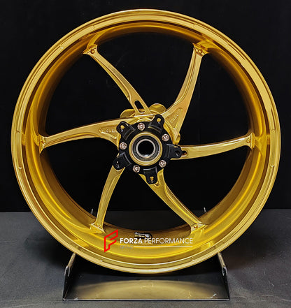 We manufacture premium quality forged motorcycle wheels rims for QJMOTOR in any design, size, color.

Wheel sizes (motorcycle spec):

Front: 3.5 x 17

Rear: 6 x 17

Weight:

Front: 3.9 kg (8.6 lbs)

Rear: 4.95 kg (10.91 lbs)


Finishing: Satin Gold

Forza Performance Group engineers and manufactures each forged motorcycle wheel individually per order. This ensures precise fitment, uncompromised strength, and unique styling. Whether for racing, touring, or daily use — our wheels are built for both performanc