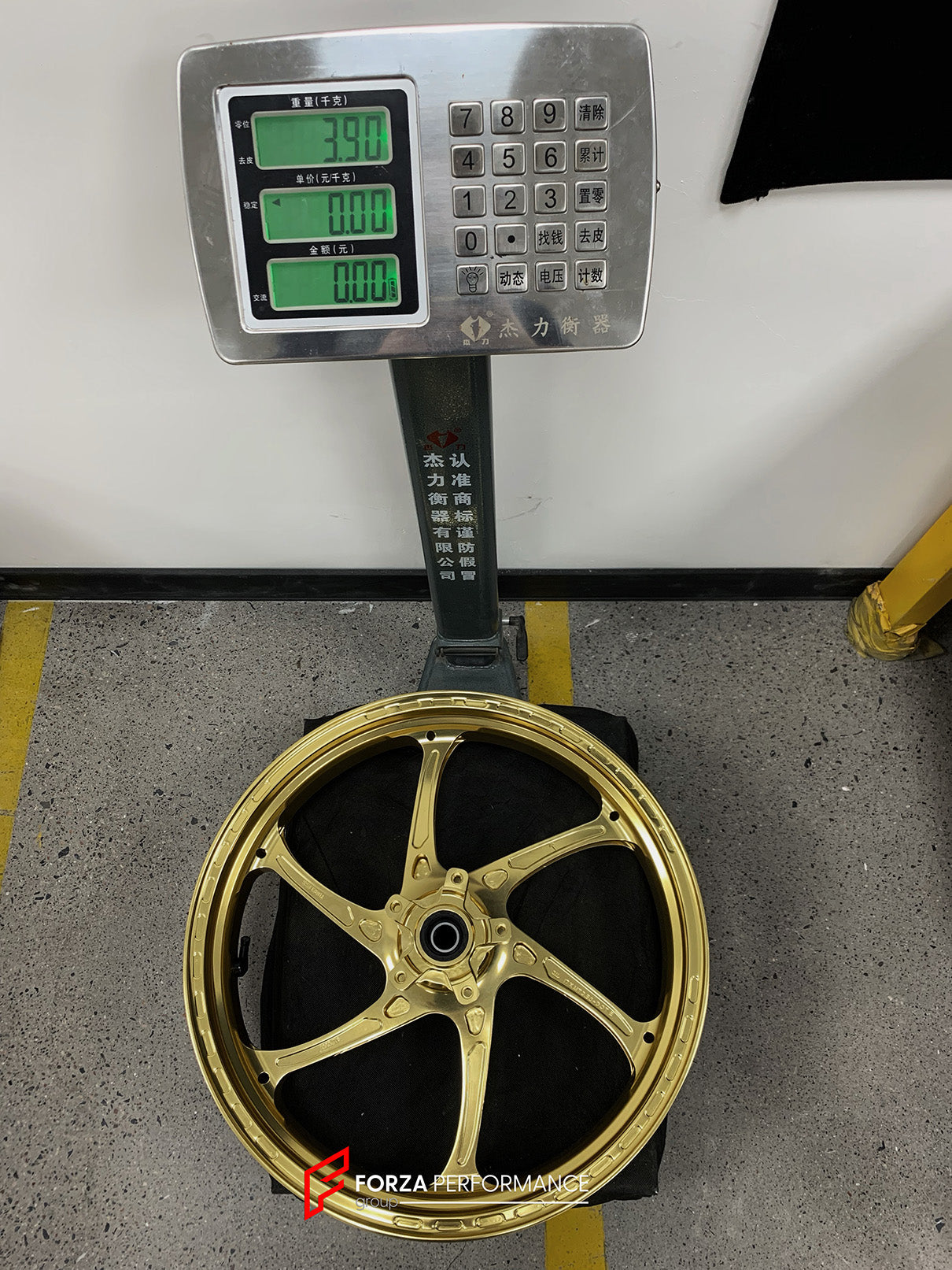 We manufacture premium quality forged motorcycle wheels rims for TRIUMPH in any design, size, color.

Wheel sizes (motorcycle spec):

Front: 3.5 x 17

Rear: 5.5 x 17

Weight:

Front: 3.9 kg (8.6 lbs)

Rear: 4.8 kg (10.58 lbs)


Finishing: Gloss Black

Forza Performance Group engineers and manufactures each forged motorcycle wheel individually per order. This ensures precise fitment, uncompromised strength, and unique styling. Whether for racing, touring, or daily use — our wheels are built for both performa