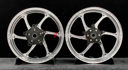 We manufacture premium quality forged motorcycle wheels rims for YAMAHA in any design, size, color.

Wheel sizes (motorcycle spec):

Front: 3.5 x 15

Rear: 4.5 x 15

Weight:

Front: 3.6 kg (7.94 lbs)

Rear: 4.75 kg (10.47 lbs)


Finishing: Gloss Silver

Forza Performance Group engineers and manufactures each forged motorcycle wheel individually per order. This ensures precise fitment, uncompromised strength, and unique styling. Whether for racing, touring, or daily use — our wheels are built for both perfor