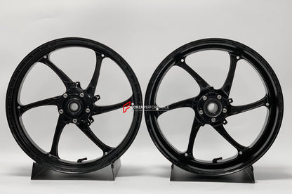 We manufacture premium quality forged motorcycle wheels rims for YAMAHA in any design, size, color.

Wheel sizes (motorcycle spec):

Front: 3.5 x 17

Rear: 5.5 x 17

Weight:

Front: 4 kg (8.82 lbs)

Rear: 4.85 kg (10.69 lbs)


Finishing: Satin Black

Forza Performance Group engineers and manufactures each forged motorcycle wheel individually per order. This ensures precise fitment, uncompromised strength, and unique styling. Whether for racing, touring, or daily use — our wheels are built for both performan