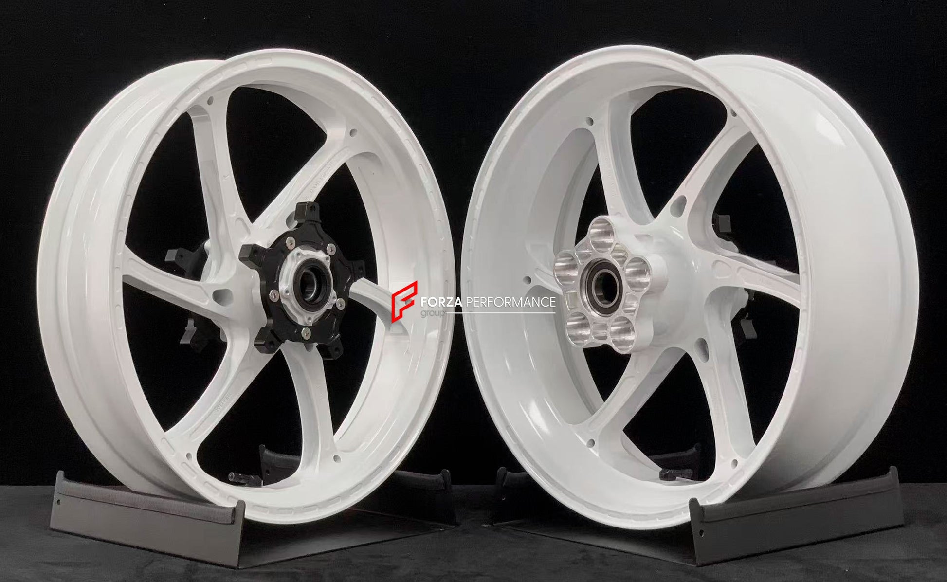 We manufacture premium quality forged motorcycle wheels rims for YAMAHA in any design, size, color.

Wheel sizes (motorcycle spec):

Front: 3.5 x 17

Rear: 5.5 x 17

Weight:

Front: 4.35 kg (9.59 lbs)

Rear: 4.95 kg (10.91 lbs)


Finishing: Gloss White

Forza Performance Group engineers and manufactures each forged motorcycle wheel individually per order. This ensures precise fitment, uncompromised strength, and unique styling. Whether for racing, touring, or daily use — our wheels are built for both perfor