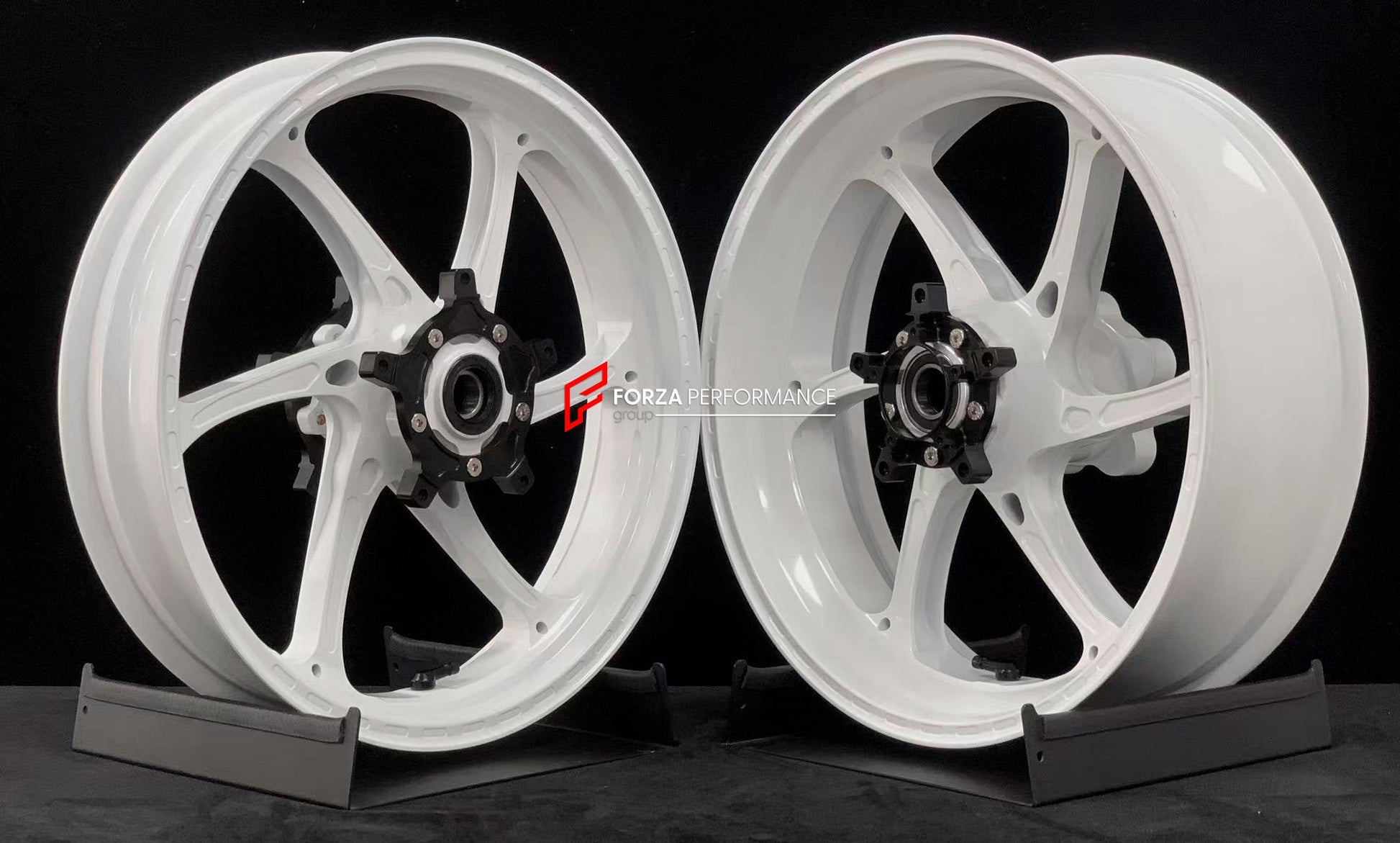 We manufacture premium quality forged motorcycle wheels rims for YAMAHA in any design, size, color.

Wheel sizes (motorcycle spec):

Front: 3.5 x 17

Rear: 5.5 x 17

Weight:

Front: 4.35 kg (9.59 lbs)

Rear: 4.95 kg (10.91 lbs)


Finishing: Gloss White

Forza Performance Group engineers and manufactures each forged motorcycle wheel individually per order. This ensures precise fitment, uncompromised strength, and unique styling. Whether for racing, touring, or daily use — our wheels are built for both perfor