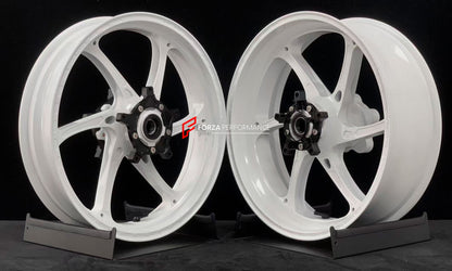 We manufacture premium quality forged motorcycle wheels rims for YAMAHA in any design, size, color.

Wheel sizes (motorcycle spec):

Front: 3.5 x 17

Rear: 5.5 x 17

Weight:

Front: 4.35 kg (9.59 lbs)

Rear: 4.95 kg (10.91 lbs)


Finishing: Gloss White

Forza Performance Group engineers and manufactures each forged motorcycle wheel individually per order. This ensures precise fitment, uncompromised strength, and unique styling. Whether for racing, touring, or daily use — our wheels are built for both perfor