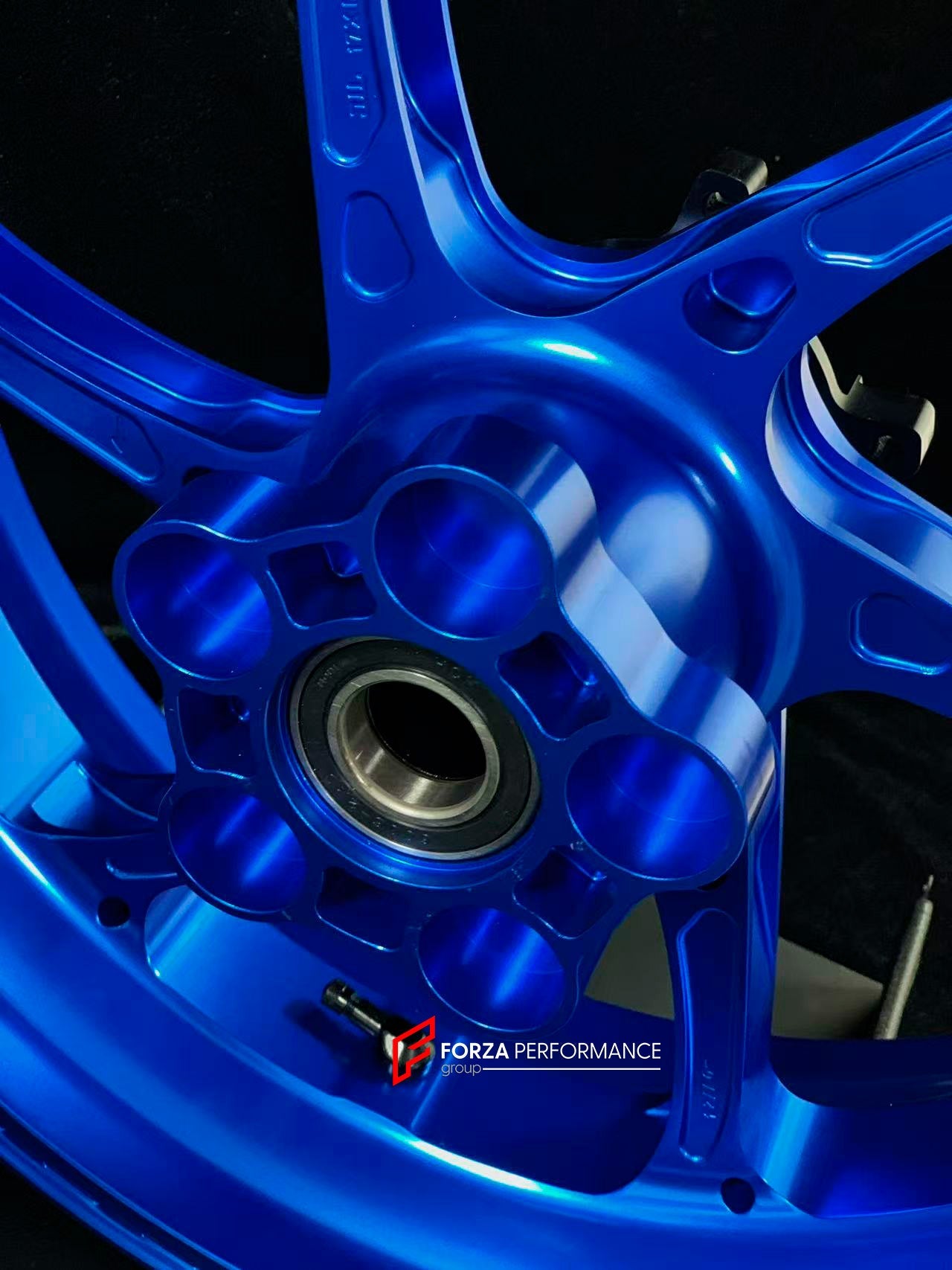 We manufacture premium quality forged motorcycle wheels rims for YAMAHA in any design, size, color.

Wheel sizes (motorcycle spec):

Front: 3.5 x 17

Rear: 5.5 x 17

Weight:

Front: 4.15 kg (9.15 lbs)

Rear: 4.75 kg (10.47 lbs)


Finishing: Gloss Blue

Forza Performance Group engineers and manufactures each forged motorcycle wheel individually per order. This ensures precise fitment, uncompromised strength, and unique styling. Whether for racing, touring, or daily use — our wheels are built for both perform