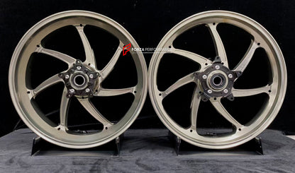 We manufacture premium quality forged motorcycle wheels rims for YAMAHA in any design, size, color.

Wheel sizes (motorcycle spec):

Front: 3.5 x 17

Rear: 5.5 x 17

Weight:

Front: 4.25 kg (9.37 lbs)

Rear: 4.9 kg (10.8 lbs)


Finishing: Gloss Titanium

Forza Performance Group engineers and manufactures each forged motorcycle wheel individually per order. This ensures precise fitment, uncompromised strength, and unique styling. Whether for racing, touring, or daily use — our wheels are built for both perfo