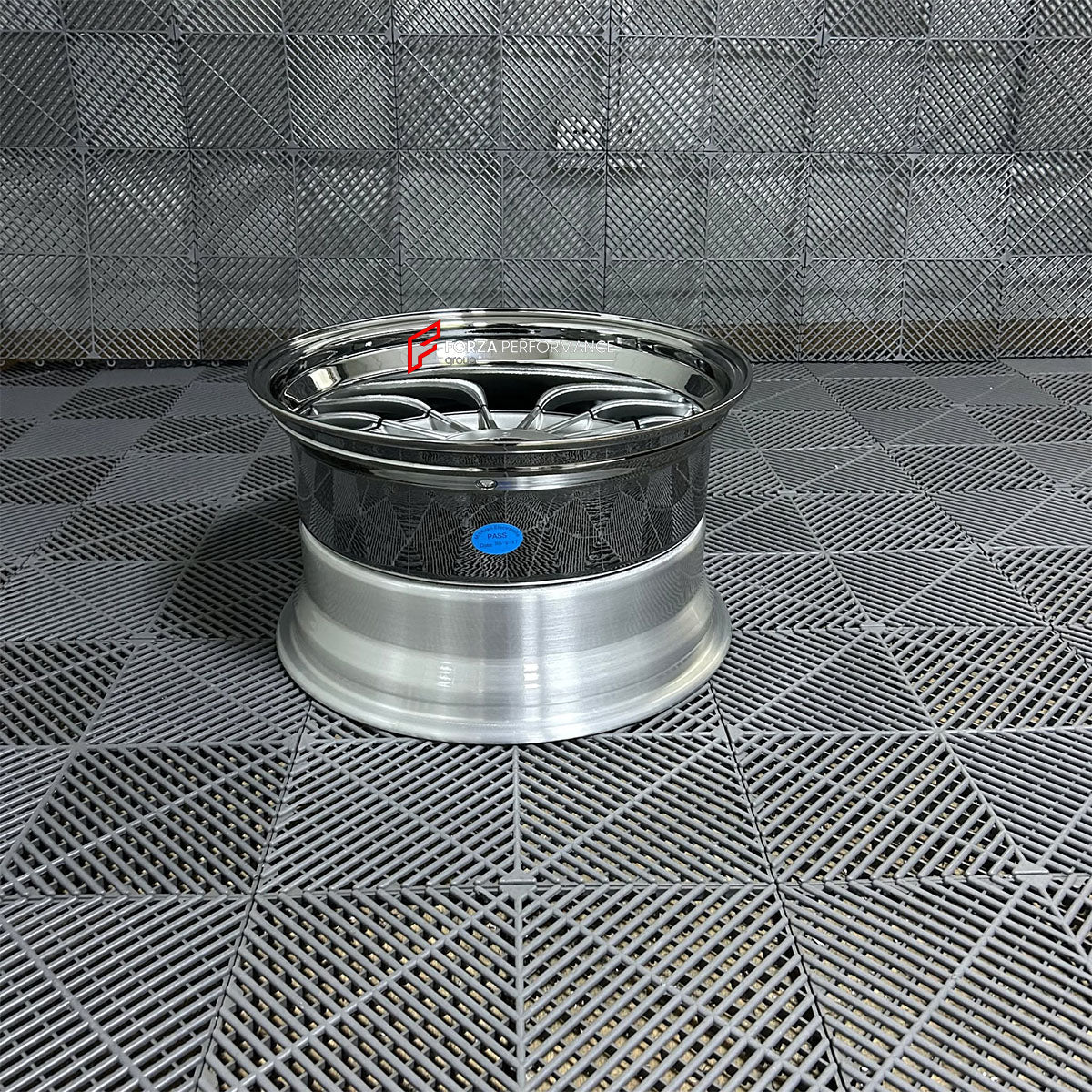 We manufacture premium quality forged wheels for BMW M5 E39 2001 in any design, size, color.

Wheels size: 18 x 10.5 ET 13

Finishing: Gloss Silver Face with Chromed Lip