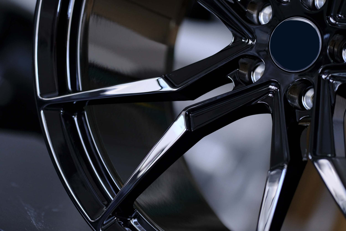 FORGED WHEELS for Lamborghini Urus, Huracán, Aventador, Murciélago, Gallardo L04