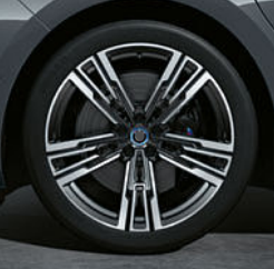 908 M BICOLOUR  We manufacture premium quality forged wheels rims for   NEW BMW 7 SERIES G70 730i 735i 740i 730d 740d 750e 760i i7 M760e 2022+ in any design, size, color.  Wheels size:  Front 21 x 9  Rear 21 x 10,5  Forged wheels can be produced in any wheel specs by your inquiries and we can provide our specs  Compared to standard alloy cast wheels, forged wheels have the highest strength-to-weight ratio; they are 20-25% lighter while maintaining the same load factor.
