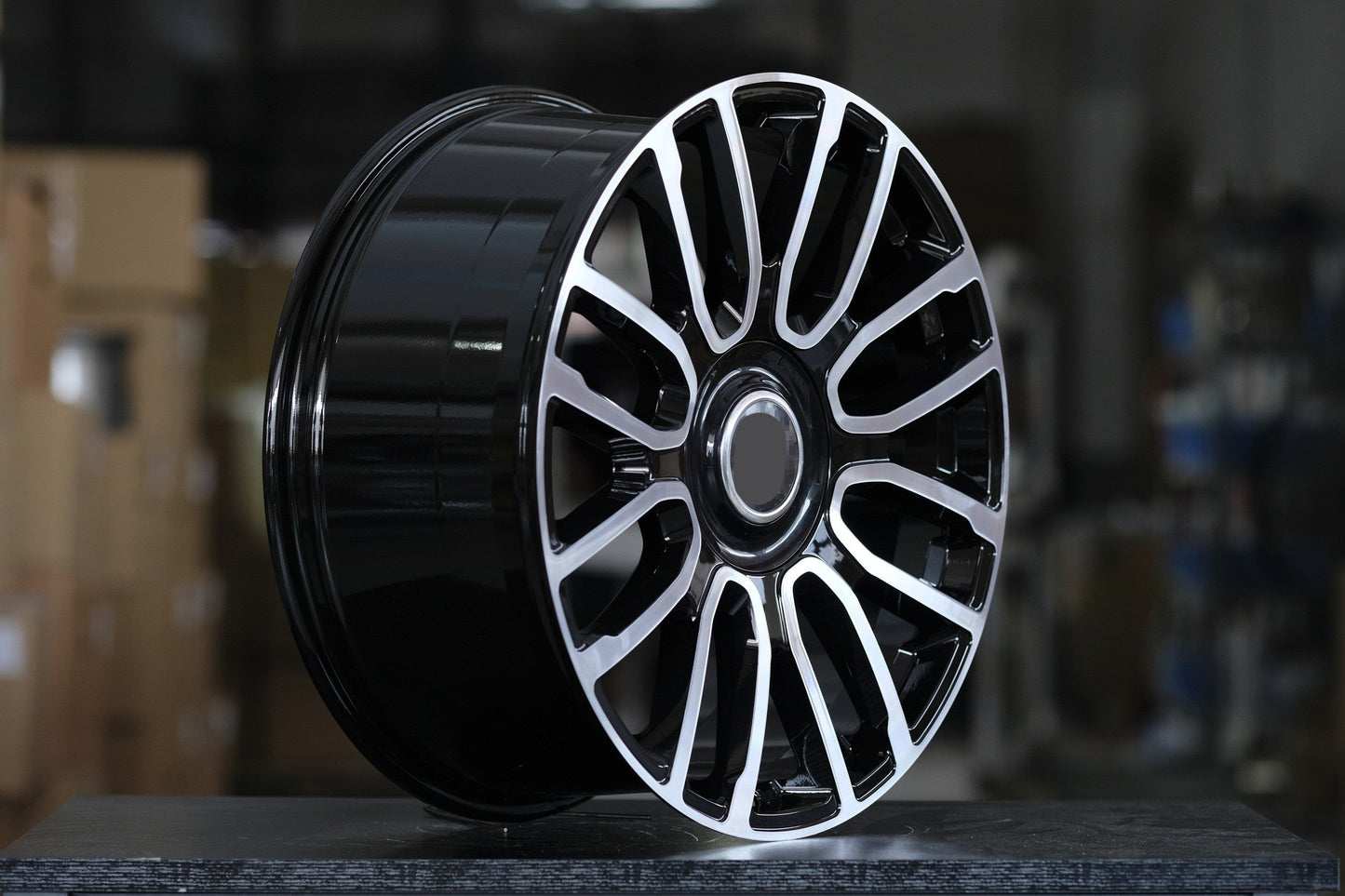 Forged Wheels for ROLLS-ROYCE SPECTRE Cullinan, Ghost, Dawn, Wraith, Phantom, Drophead RR04